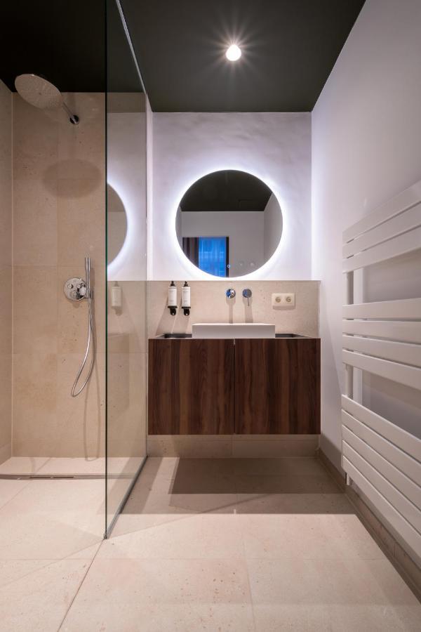 One Two Four - Hotel & Spa خنت المظهر الخارجي الصورة