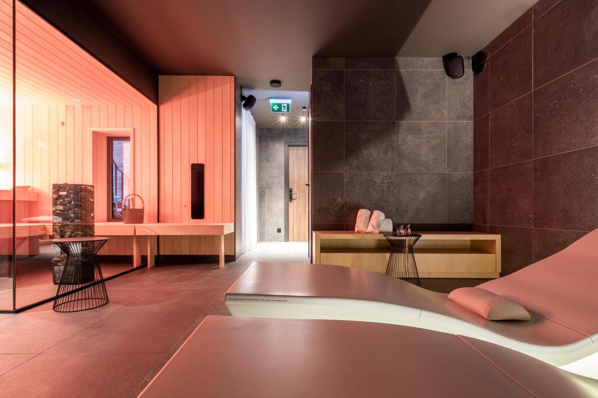 One Two Four - Hotel & Spa خنت المظهر الخارجي الصورة