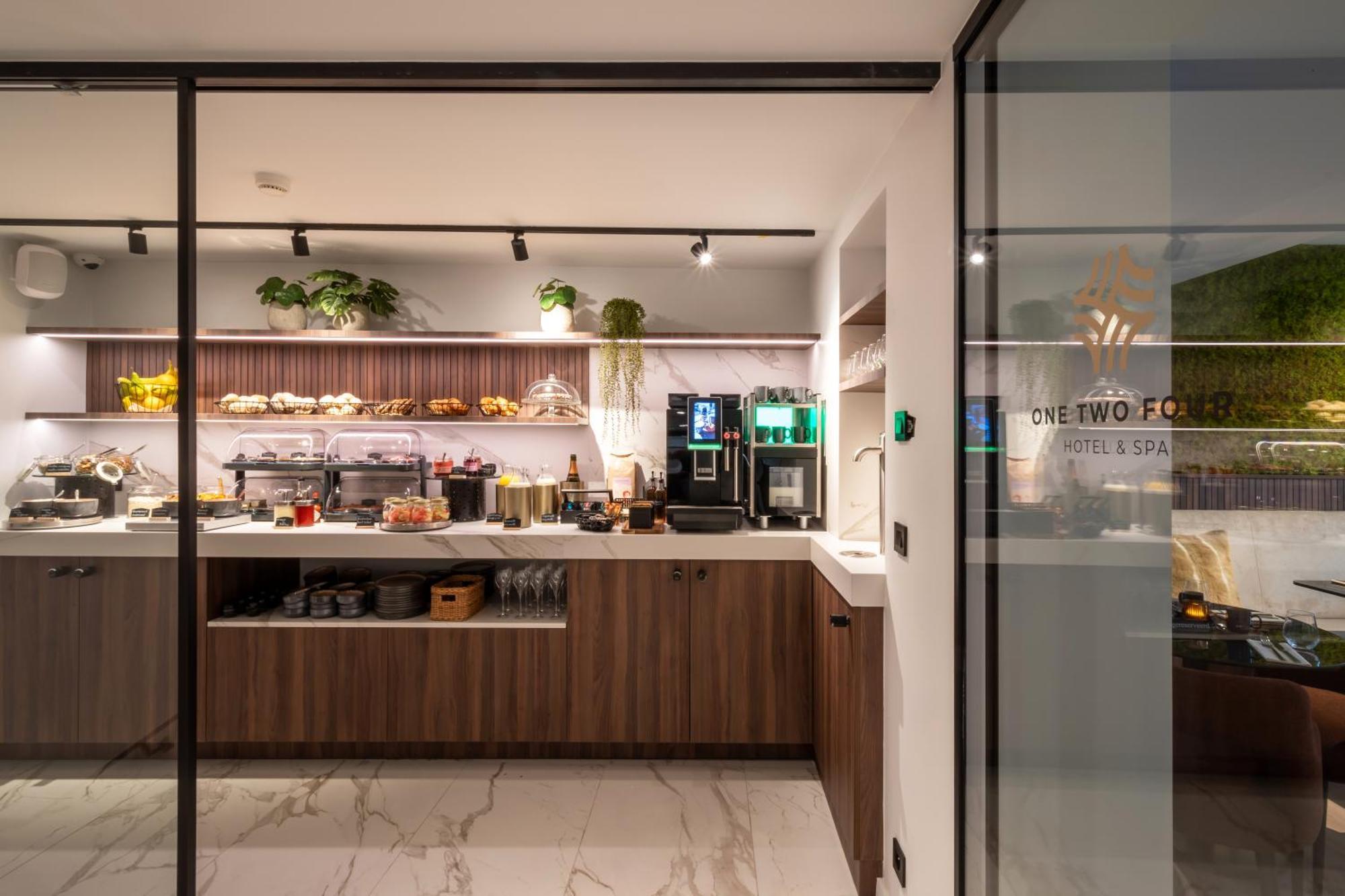 One Two Four - Hotel & Spa خنت المظهر الخارجي الصورة
